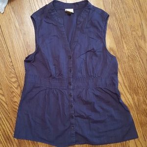 Sleeveless button down